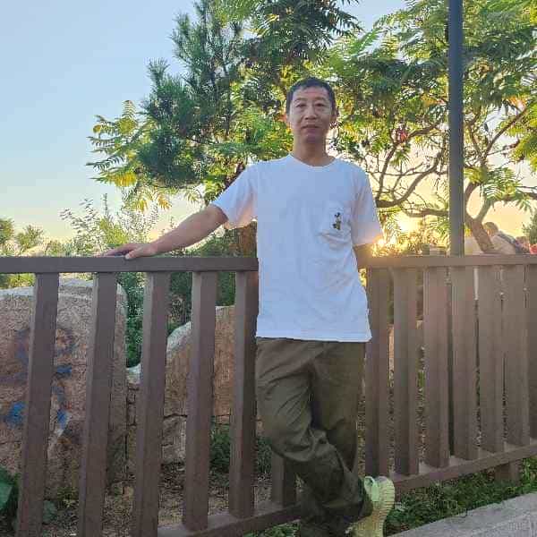 47岁岁辽宁单身帅哥 - 漳州吉缘网
